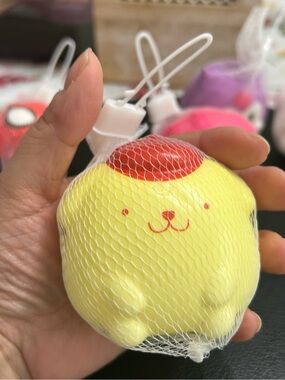 Sanrio Pompompurin Squishy Stress Relief Toy Mini Figurine New